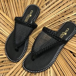 Sz 7 BLACK FLATS - SANDALS
